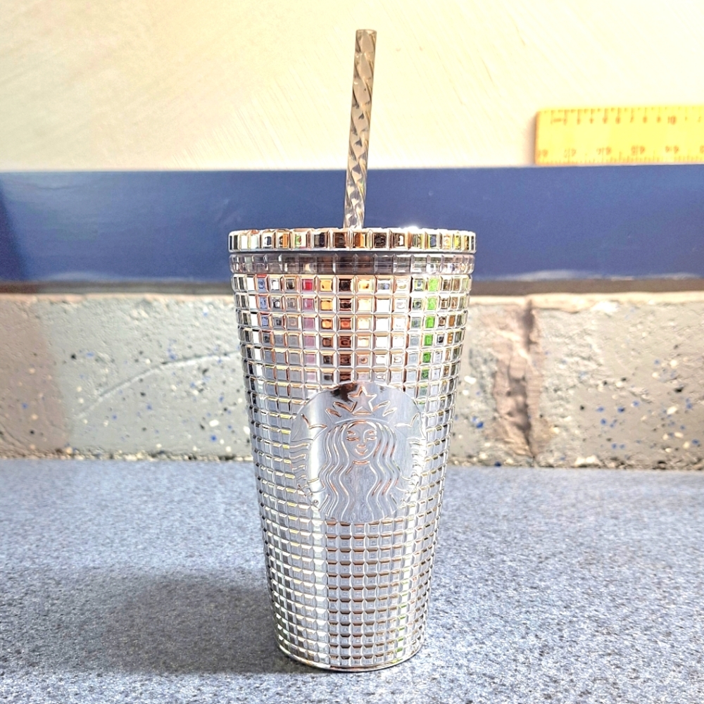 Starbucks Dining  Metallic Silver Grid Tumbler 16oz, #011147102, 2020 Design NWT